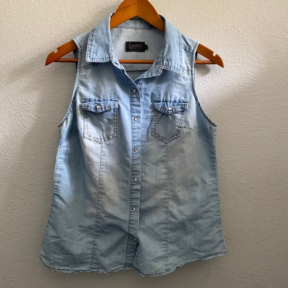 Cavalini Denim Collection Womens Sleeveless Light Wash Snap Front Shirt TP172M S